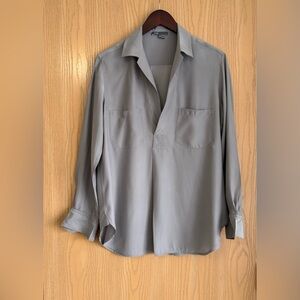 Vince | Women’s Medium | Gray Silk Pull Over Long Sleeve Blouse | Front Pockets